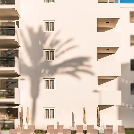 Roca - شقة فندقية 2*